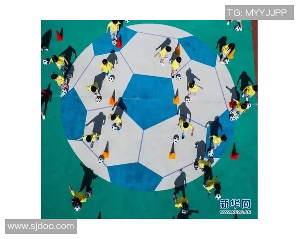 足球明星化身卡通角色的奇妙冒险与梦想之旅